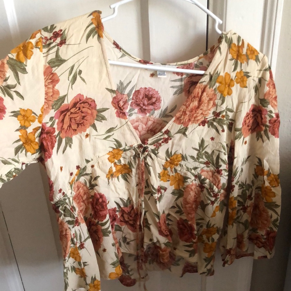 American Eagle Floral Top